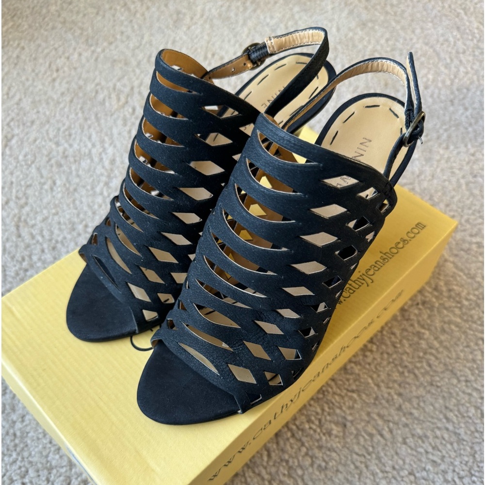 Nine West Black Strappy Heel - Size 6